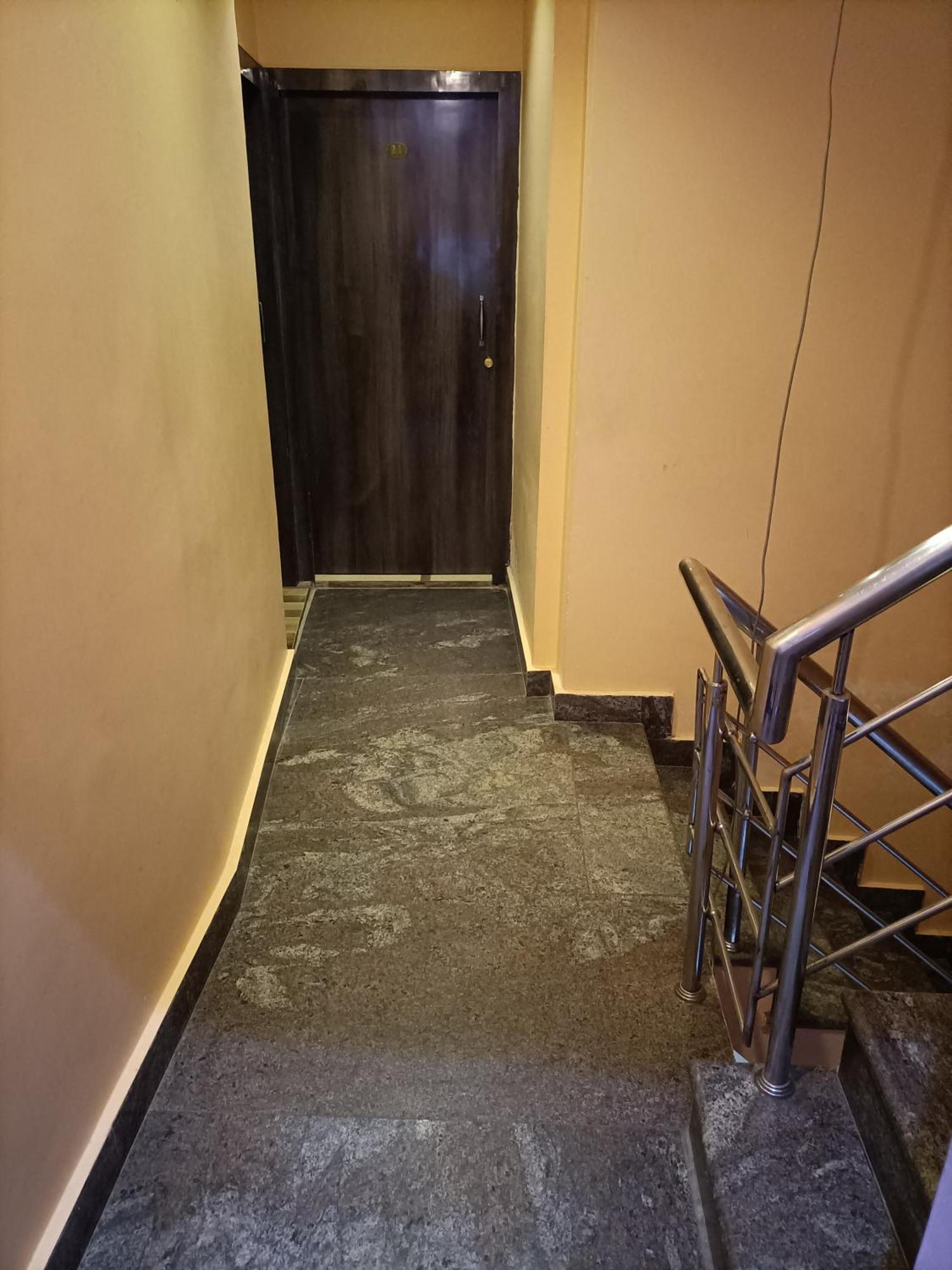 Hotel Picasso Varanasi Prime Location Buitenkant foto