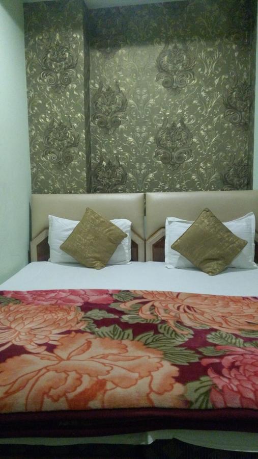 Hotel Picasso Varanasi Prime Location Buitenkant foto